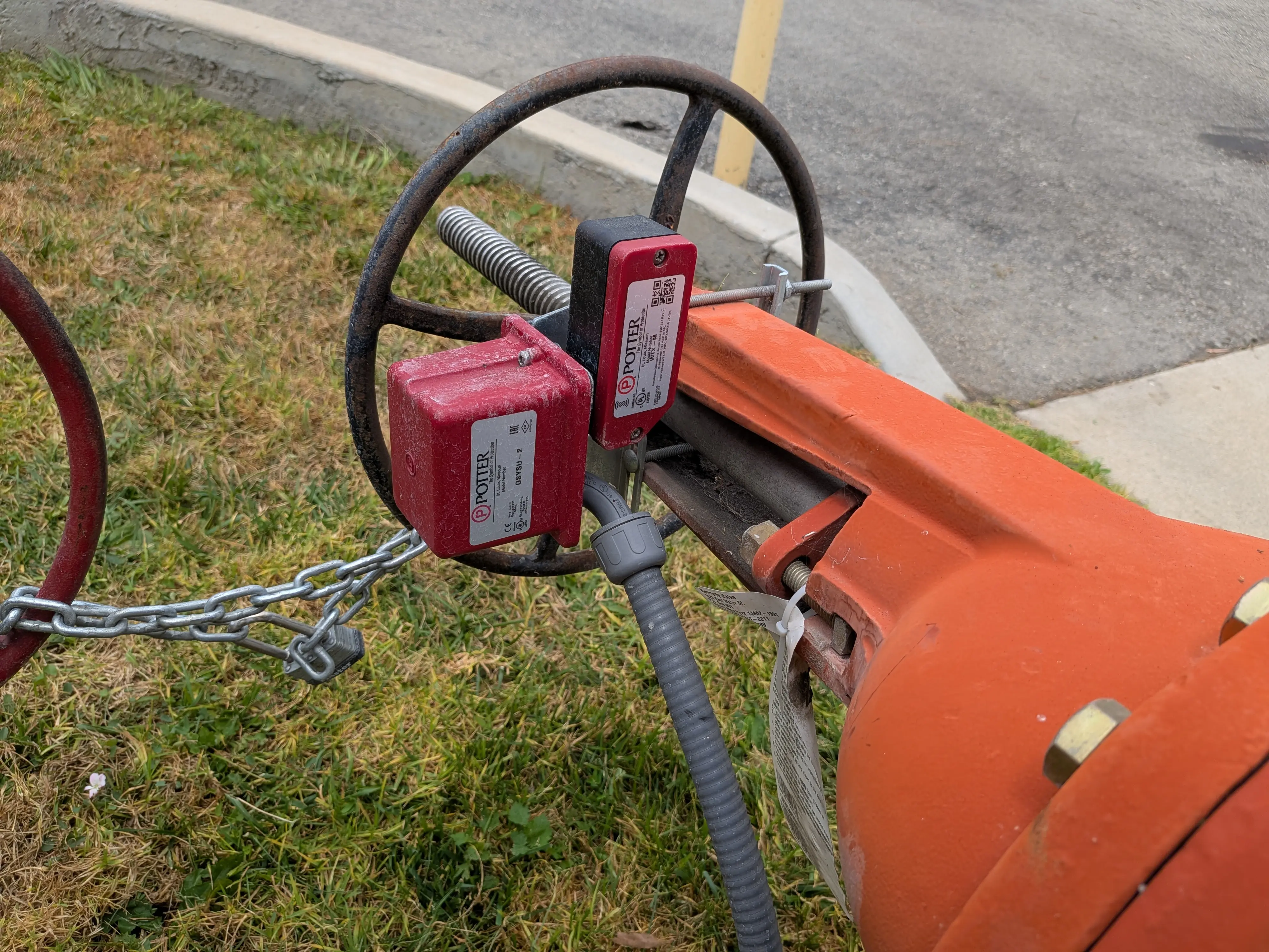 Potter wireless supervisory switch on a PIV valve